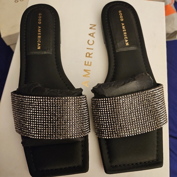 Good American Crystal Crush Standout Slide - Picture 2 of 3